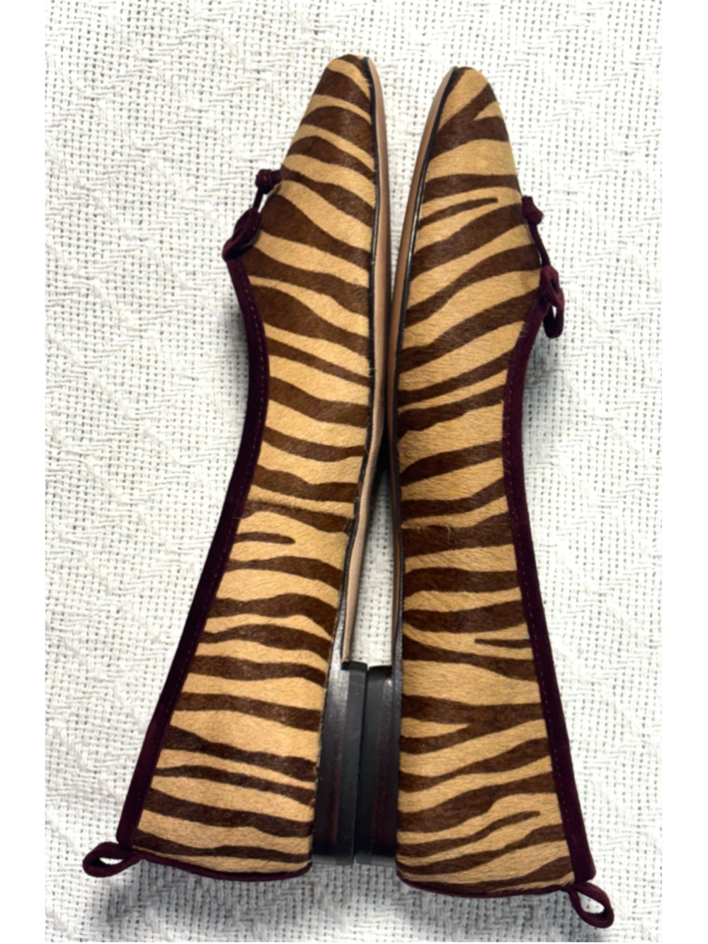 J. McLaughlin Anastasia Zebra Calf Hair Ballet Flats Brown Burgundy Bow NWD 7 - Picture 5 of 8